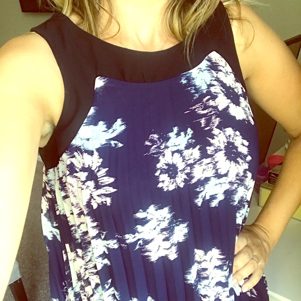 Floral dress - Picture 1 of 6